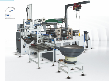 Dual-station fully automatic rotary-to-rotary die-cutting and slitting integrated machine