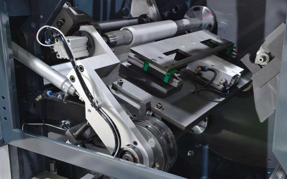 Rewinding-&-Paper-Tube-Cutting-Machine2