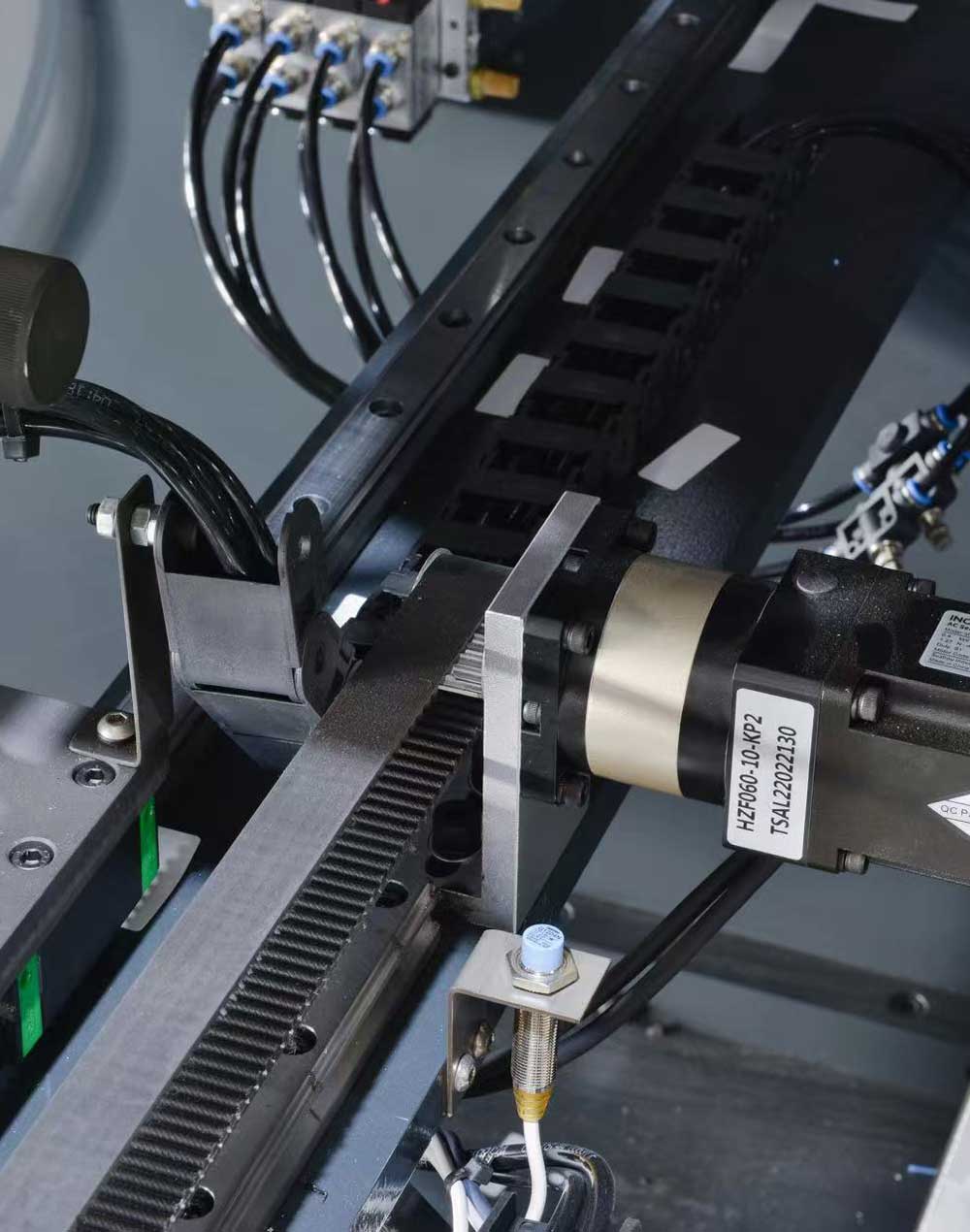 Rewinding-&-Paper-Tube-Cutting-Machine5