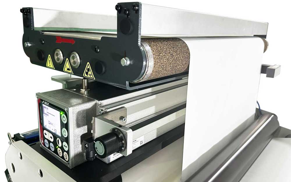 Narrow-Web-High-Speed-Slitting-Machine1